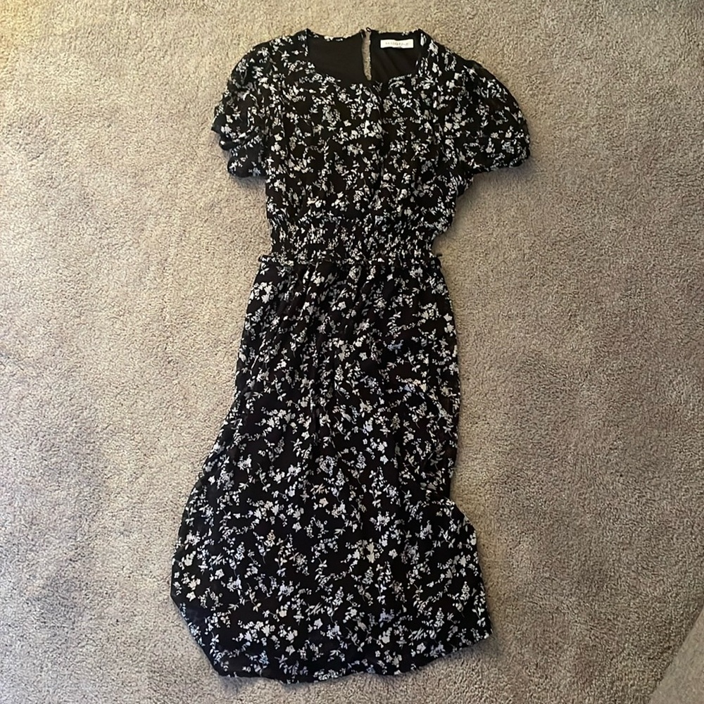 Black dress w/white flowers